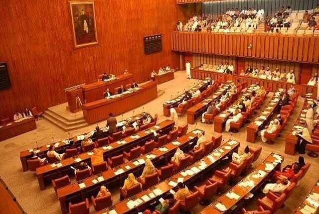 پی ٹی آئی کے سینیٹرز کی جانب سے نو مئی پر مذمتی قرارداد سینیٹ میں جمع